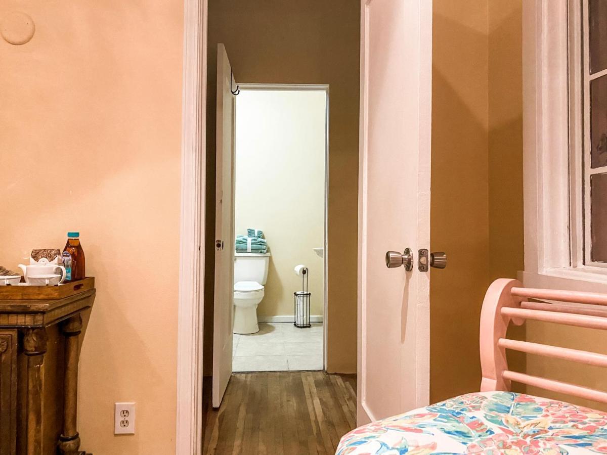 Island Girl Spa + Bed And Breakfast Los Angeles Exterior foto